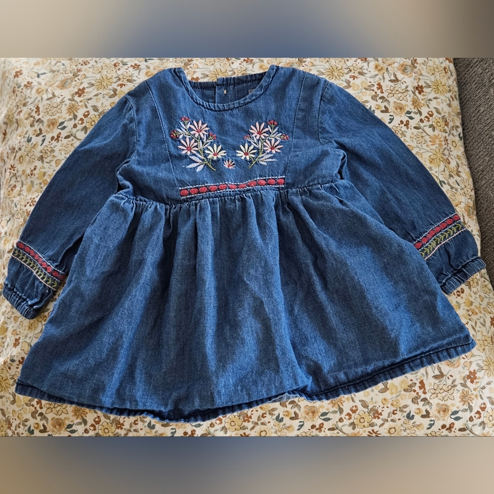 Denim dress size 3m-6m (looks more 3m)  , 100% cotton